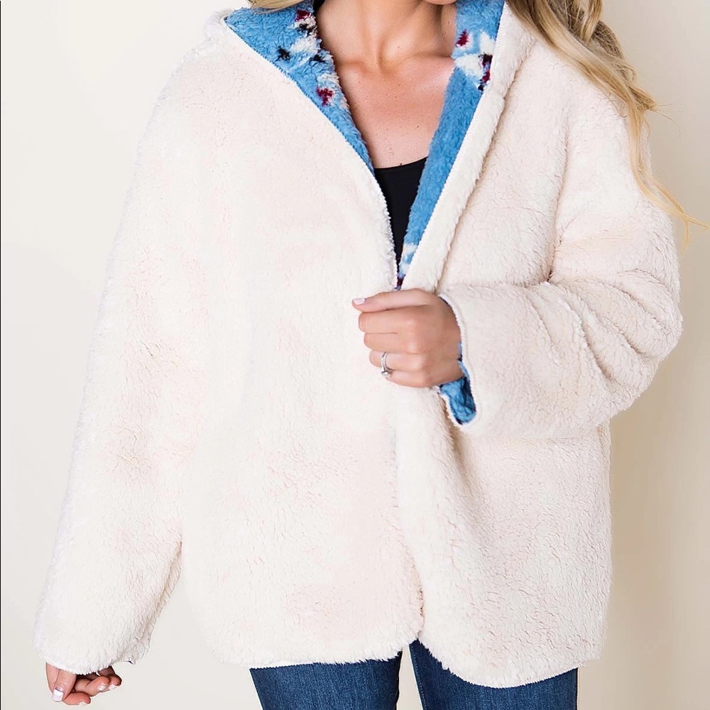 Aztec Sherpa Dottie Couture - Picture 4 of 6